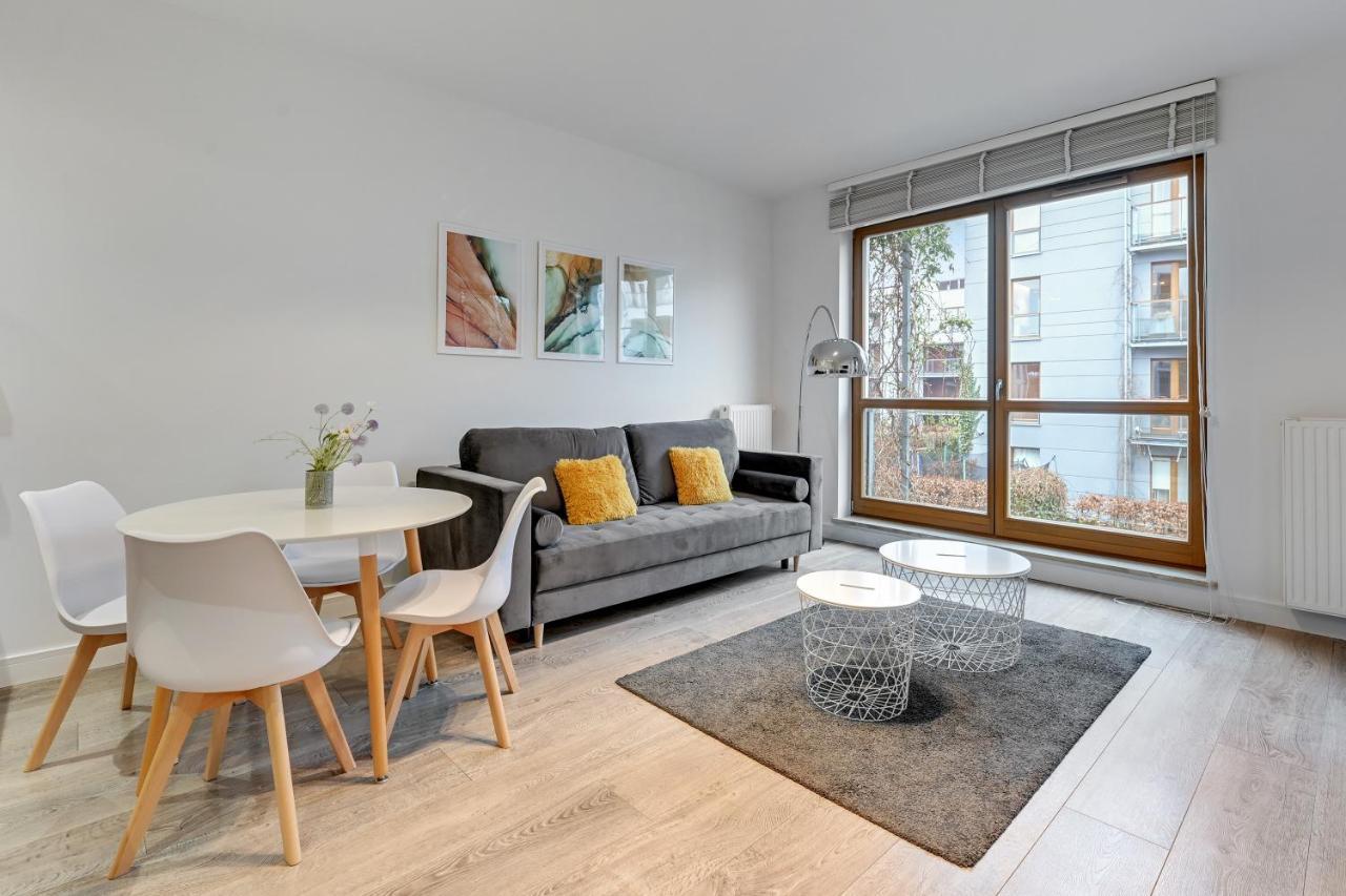 Dom & House - Apartamenty Nadmorski Dwor กดัญสก์ ภายนอก รูปภาพ