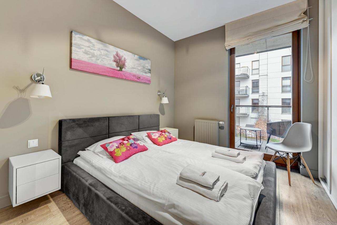 Dom & House - Apartamenty Nadmorski Dwor กดัญสก์ ภายนอก รูปภาพ