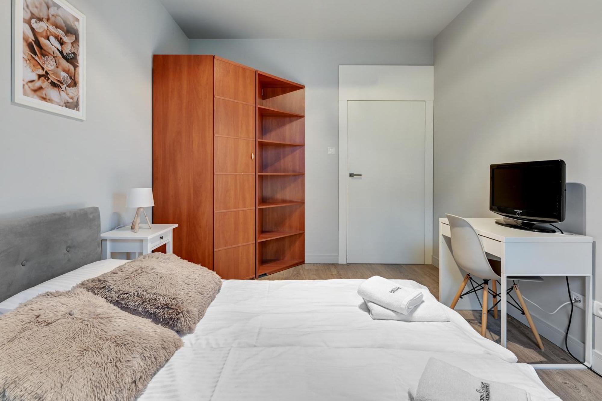 Dom & House - Apartamenty Nadmorski Dwor กดัญสก์ ภายนอก รูปภาพ