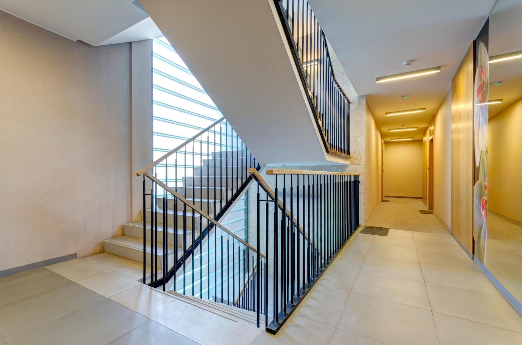Dom & House - Apartamenty Nadmorski Dwor กดัญสก์ ภายนอก รูปภาพ