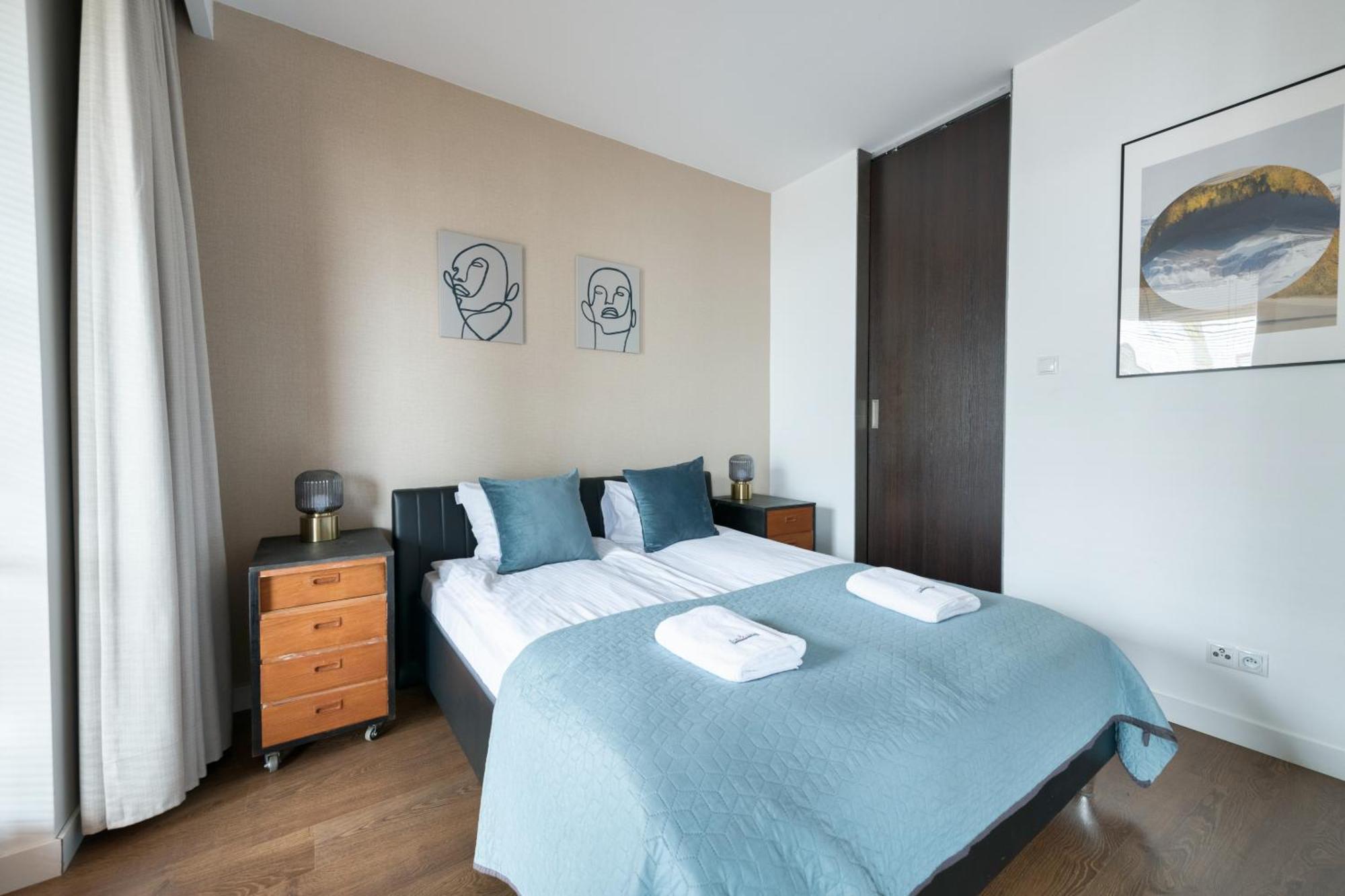 Dom & House - Apartamenty Nadmorski Dwor กดัญสก์ ภายนอก รูปภาพ