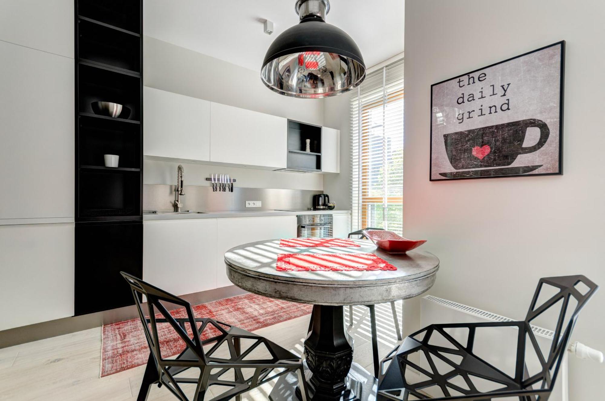 Dom & House - Apartamenty Nadmorski Dwor กดัญสก์ ภายนอก รูปภาพ