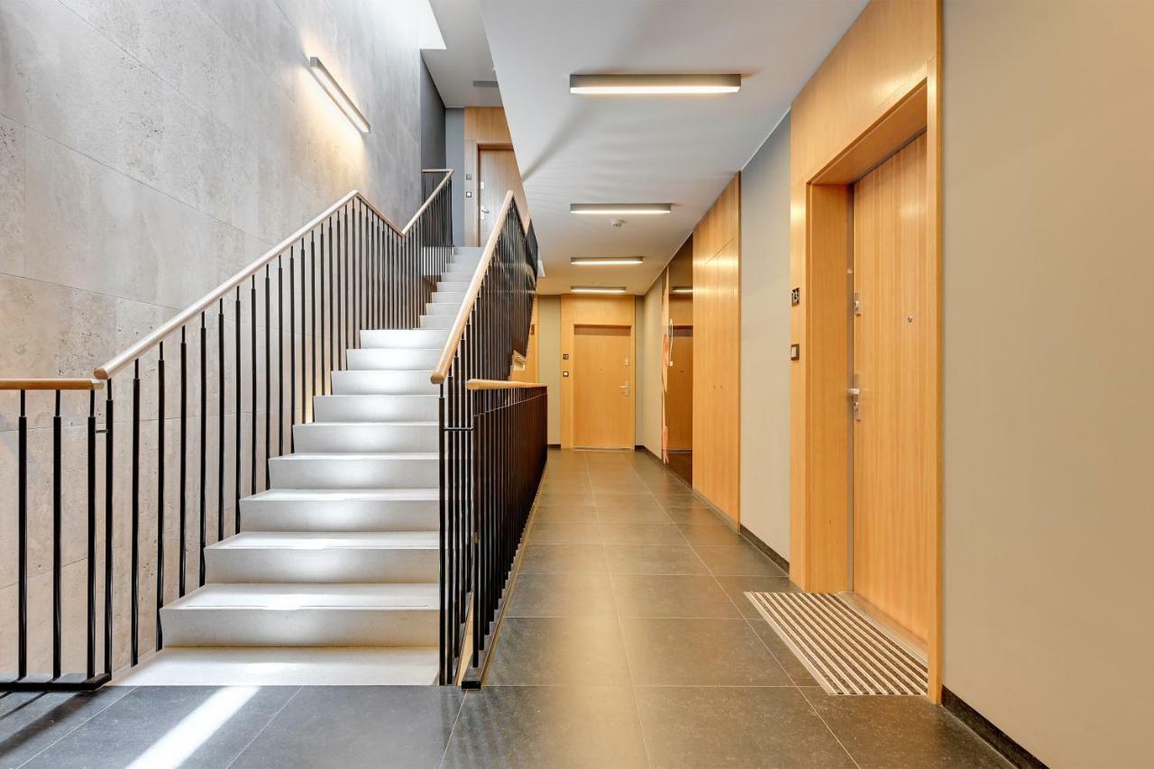 Dom & House - Apartamenty Nadmorski Dwor กดัญสก์ ภายนอก รูปภาพ